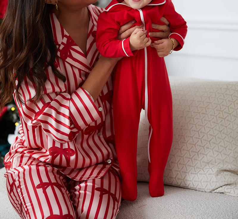 New Red Christmas Pajamas For Family Lapel Neck Button-up Long Sleeve Tops Long Pants 2-Piece Bow Loungewear  Outfit