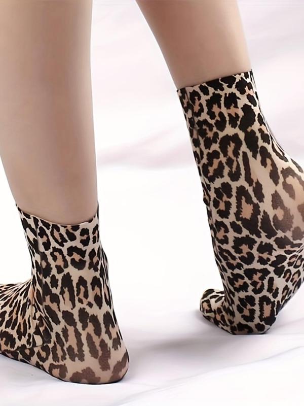 Women's 3 Pairs Leopard Print Crew Socks, Fashion Casual Comfy Breathable Socks for Daily Outdoor Wear, Ladies Socks for All Seasons