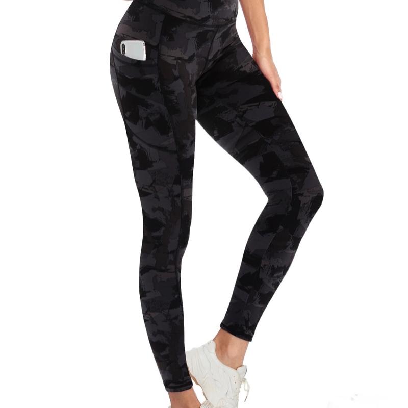 Women's Black Camo Fleece Leggings with Cell Phone Pocket - Winter Warmth - Comfortable