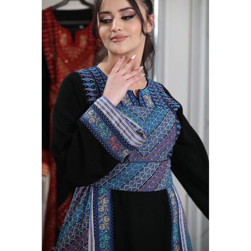 Salma Embroidery Thoub: Elegance and Exquisite Craftsmanship