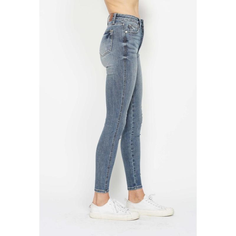 Judy Blue Full Size Tummy Control Contrast Wash Skinny Jeans