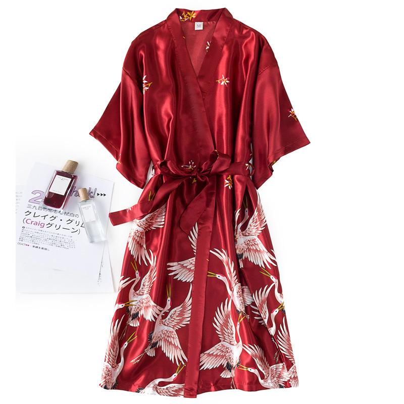 Pajamas Sexy Ice Silk Robe Half Sleeve Large Size Bathrobe Artificial Silk Morning Gowns Nightwear Womenswear Comfort Women Loungewear