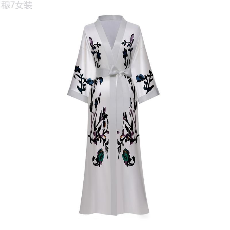 Plus Size Elegant Long Robe - Soft Graphic Print, Long Sleeve, Slight Stretch, One-Size Fits Most, Comfortable, Luxurious, Ramadan-Inspired Design, Women's Bathrobe for Relaxation Womenswear Collar Dress Loungewear Gowns Nightwear bridal robes Fabric