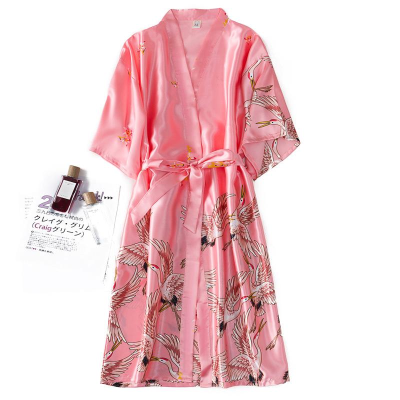 Pajamas Sexy Ice Silk Robe Half Sleeve Large Size Bathrobe Artificial Silk Morning Gowns Nightwear Womenswear Comfort Women Loungewear