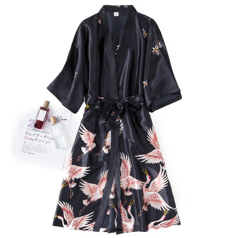 Pajamas Sexy Ice Silk Robe Half Sleeve Large Size Bathrobe Artificial Silk Morning Gowns Nightwear Womenswear Comfort Women Loungewear