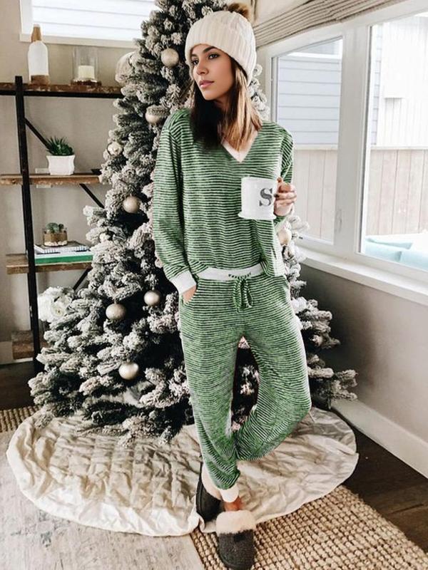 @shopwithjulie Collection Women's Christmas Striped Print V Neck Tee & Drawstring Waist Pants Lounge Sets, Relaxed Pajamas Sets Women, Pj Sets for Women, Casual Comfy Long Sleeve Top & Trousers for Fall & Winter, Lady's Sleepwear