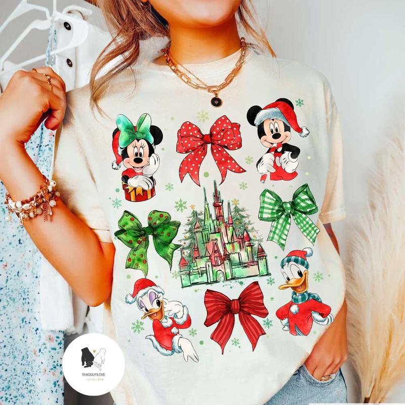 Coquette Bows Friends Christmas T-Shirt, WDW Xmas Family Matching Shirts, Very Merry Christmas T-Shirt