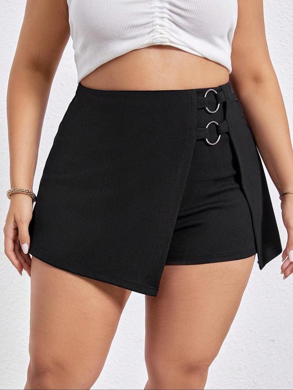 Plus Size Asymmetrical Hem High Waist Shorts, Casual Solid Ring Linked Shorts for Daily Wear, Women's Bottoms for Summer