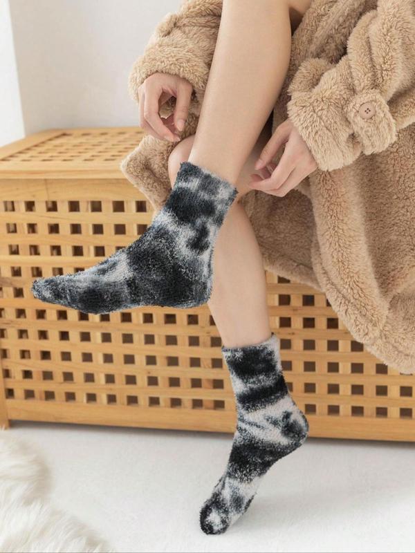 Women's Tie Dye Print Coral Fleece Crew Socks, Casual Soft Comfortable Fuzzy Floor Socks for Fall & Winter, Women's Warm Socks for Daily Wear