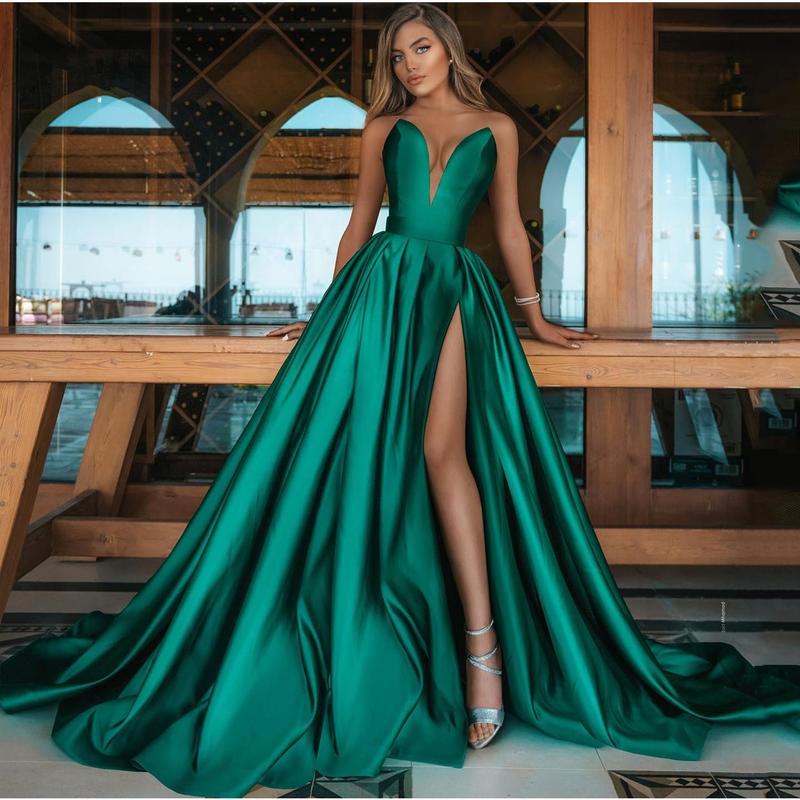 2024 Autumn Winter new fashion sexy deep V split long dress distressed and elegant wedding dress