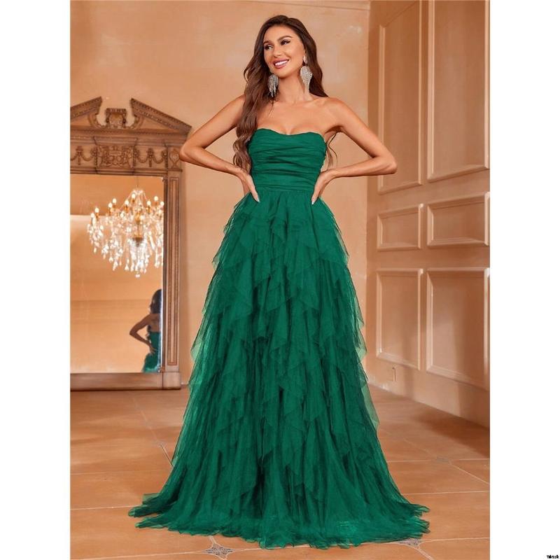 solid color pleated wedding dress