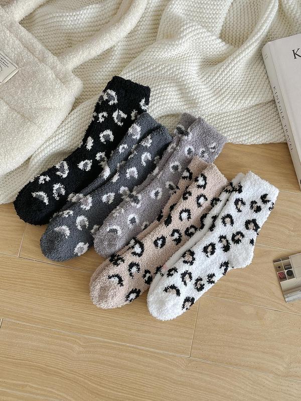 Women's Leopard Print Fuzzy Crew Socks, Casual Soft Comfy Floor Socks for Fall & Winter, Women's Socks for Daily Wear