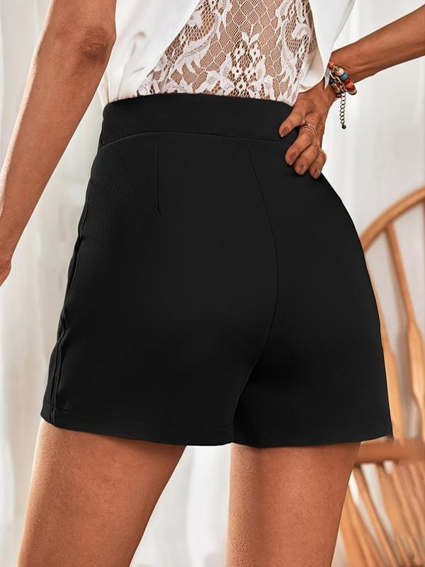 Women's Chain Decor Plicated High Waist Shorts, Casual Pocket Straight Leg Shorts for Work Office Business, Ladies Bottoms for All Seasons